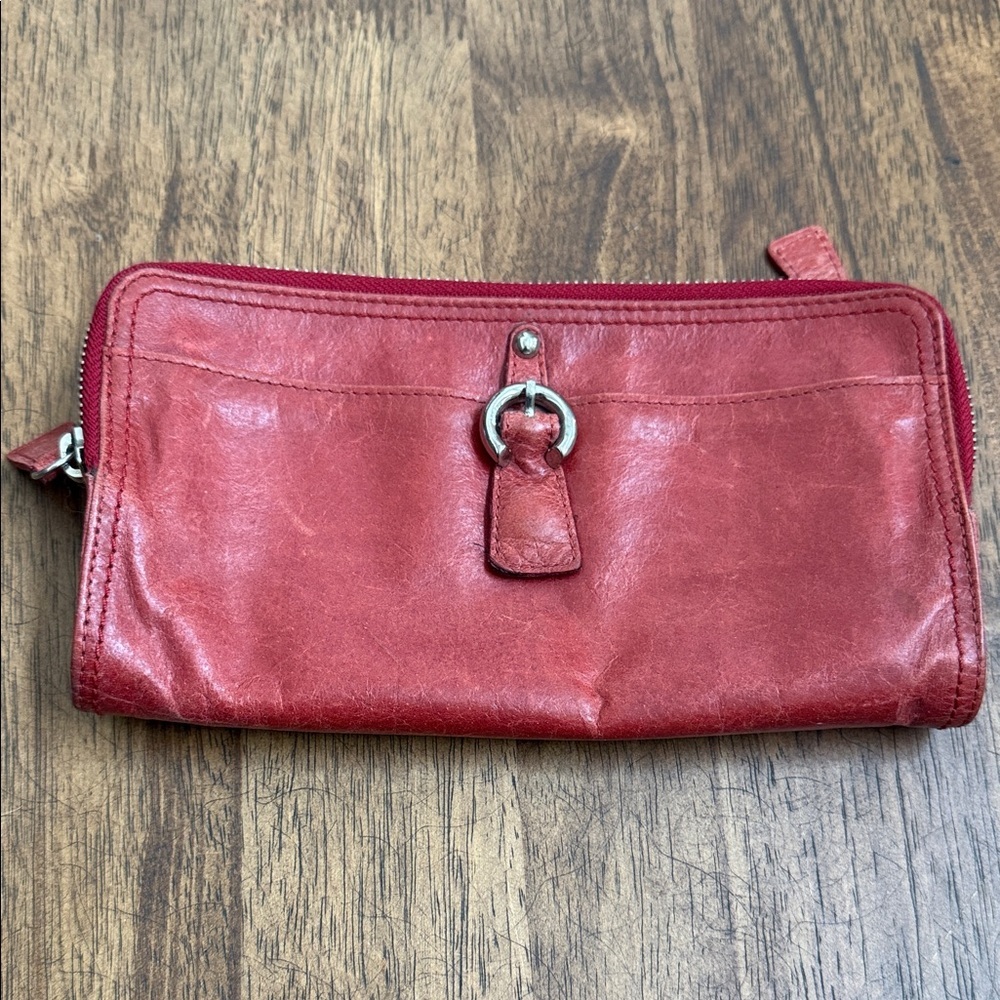 Vintage Tano Red Leather Women's Wallet with Silver Accent